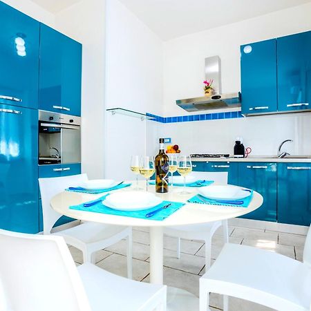 דירות נאפולי Hostly - Vittoria House - Near The Center With Private Parking מראה חיצוני תמונה